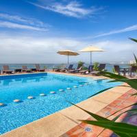 The Paramar Beachfront Boutique Hotel With Breakfast Included - Downtown Malecon, hotel in Puerto Vallarta
