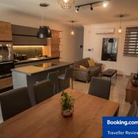 New 3 bedroom apartment near Sliema & St Julians, hotel in San Ġwann