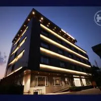 The Hotel Celebration, ξενοδοχείο σε Balāngīr
