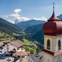 Hotel Überbacher, hotel sa Lajen