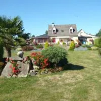 Chambres d'Hotes La Maison Neuve, hotel a Saint-Loup