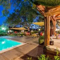 Hotel & Glamping Borgo di Campagna, hotel din Porto San Paolo