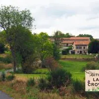 La Crova, hotel u gradu Félines