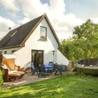 RügenHerz Fischerhütte, hotelli kohteessa Parchtitz