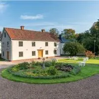 Hotell Dahlströmska gården, hotel Vadstenában