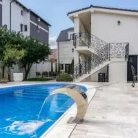 Grant Boutique Hotel, hótel í Arad
