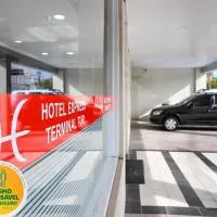 Hotel Express Terminal Tur - Rodoviária Porto Alegre, hotel en Porto Alegre