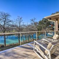 Pet-Friendly Riverfront Retreat - Deck and Views!, hotel in Seguin