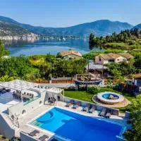 Boat Villa, hotel em Yénion