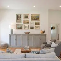 Alkina Old Quarter Luxury Accommodation, hotel a Greenock