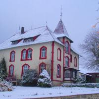 Lovely Farmhouse in Friedrichsfeld with Garden