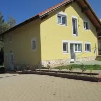 Apartment JULIJA 1, khách sạn ở Fužine