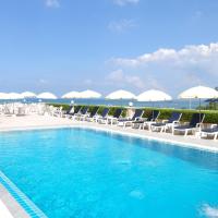 Flipper Lodge Hotel - SHA Extra Plus, hotel in Pattaya