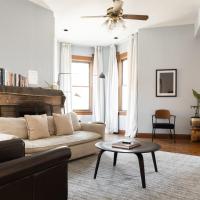 Classic Lincoln Park 2BR with Full Kitchen by Zencity, hotel in Lincoln Park, Chicago