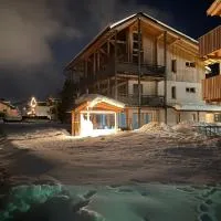 Garni - Hotel Am Burghuegel, hotel din San Candido