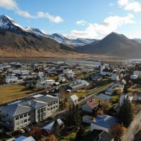 Hlíðarvegur 20 - Gagginn, hotel in zona Grimsey Airport - GRY, Siglufjörður