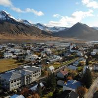 Viesnīca Hlíðarvegur 20 - Gagginn pilsētā Siglufjordura, netālu no vietas Grimsejas lidosta - GRY