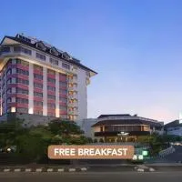 Hotel Santika Premiere Semarang, hotell i Semarang