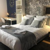 Bed & Breakfast - LA PLACE - Arrivée autonome, hôtel à Saint-Amand-Montrond