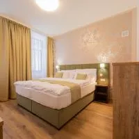 Erlenův Dvůr, hotel a Skorošice