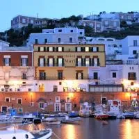 Locanda Mari, hotel i Ponza
