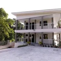 Peponi SelfCatering Apartments, ξενοδοχείο στο Beau Vallon