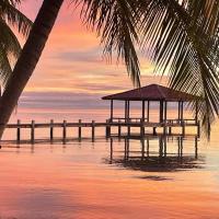 Coco's Beachfront Cabanas, hotel em Seine Bight Village