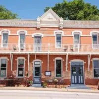 The Burlington Hotel & Bar - Alma WI、Almaのホテル