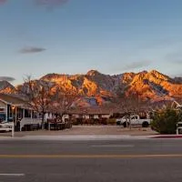 Mt Williamson Motel and Basecamp, hotel a Independence