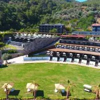 Manaspark Deluxe Hotel, отель в Олюденизе