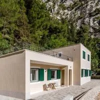 Ivino, hotel Omišban