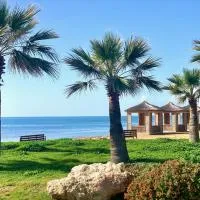 Tranquil Retreat by the Sea, hotel a Vokolidha