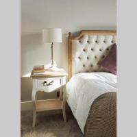 3 Bedroom Tudor House, Hampton Court, hotel in East Molesey