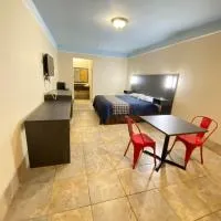 Texas Inn & Suites McAllen at La Plaza Mall and Airport, מלון במק'אלן