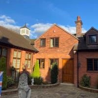 Coach House in the heart of Sherwood Forest!, hotel in Edwinstowe