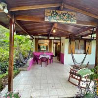 Finca Isla Rainforest Retreat，Aguas Zarcas的飯店