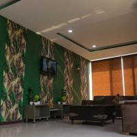 Greenland 2 Bedroom Apartment, hotel a prop de Aeroport internacional Allama Iqbal - LHE, a Lahore
