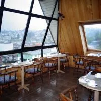 Hotel Antupiren, hotel em Puerto Montt