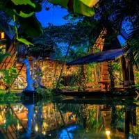 Suankaew Art Cottage, hotel i Ban Tha Sai