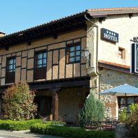 Los mejores hoteles con jacuzzi en la habitación en Santillana de Mar 4 La Casona de Revolgo