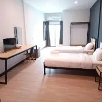 Sinai Hotel, hotel i Rayong