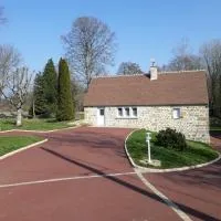 Le Moulin des Noës gîte 3 étoiles: Sainte-Marguerite-de-Carrouges şehrinde bir otel