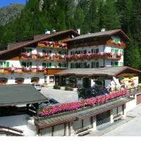 Hotel Roy, hotel a Malga Ciapela