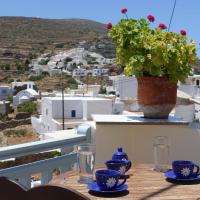 Traditional Apartment In Kastro, hotel in Sikinos