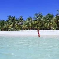 Anajawan Island Beachfront Resort, hotel en General Luna