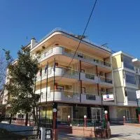 Stella Family Apartments, hotel u gradu 'Síndos'