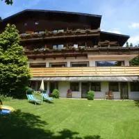 Hotel Rogen, hotel em Neustift im Stubaital