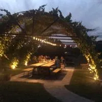 AU BORD DE LA FORET, hotel em Couleuvre