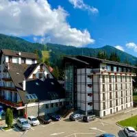 Viesnīca Hotel Escalade & SPA pilsētā Pojana Brašova