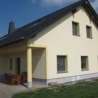 Haus am Park Nahe Eilenburg Wurzen, viešbutis mieste Thallwitz